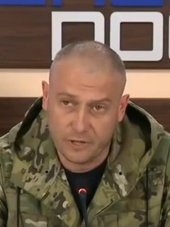 Файл:Ярош Д.А. портрет 3×4.jpg